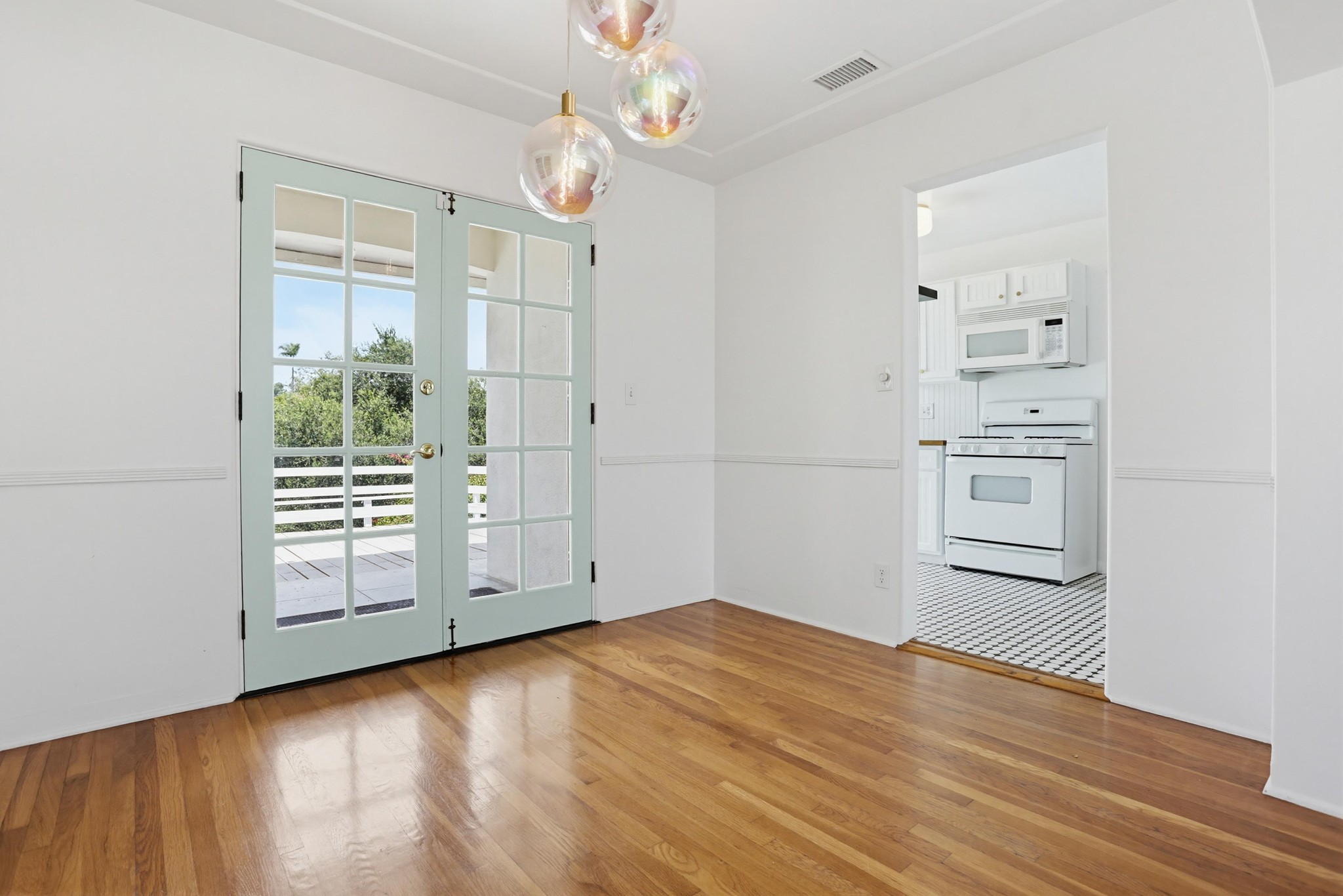 Virtual tour photo 13 of 39 for 4548 Max Dr
