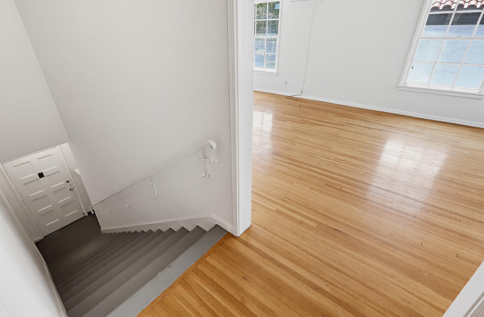 Virtual tour photo 10 of 56 for 455 Hayworth Ave