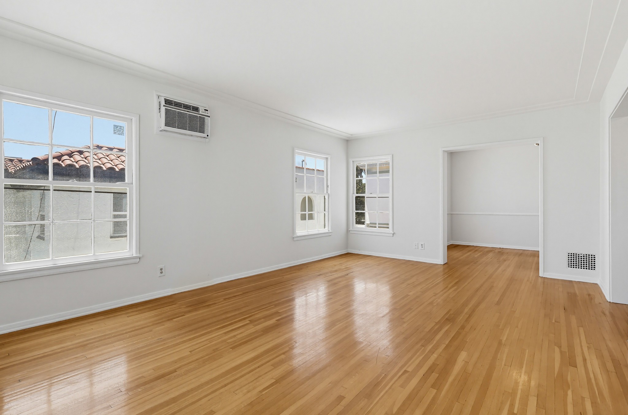 Virtual tour photo 13 of 56 for 455 Hayworth Ave