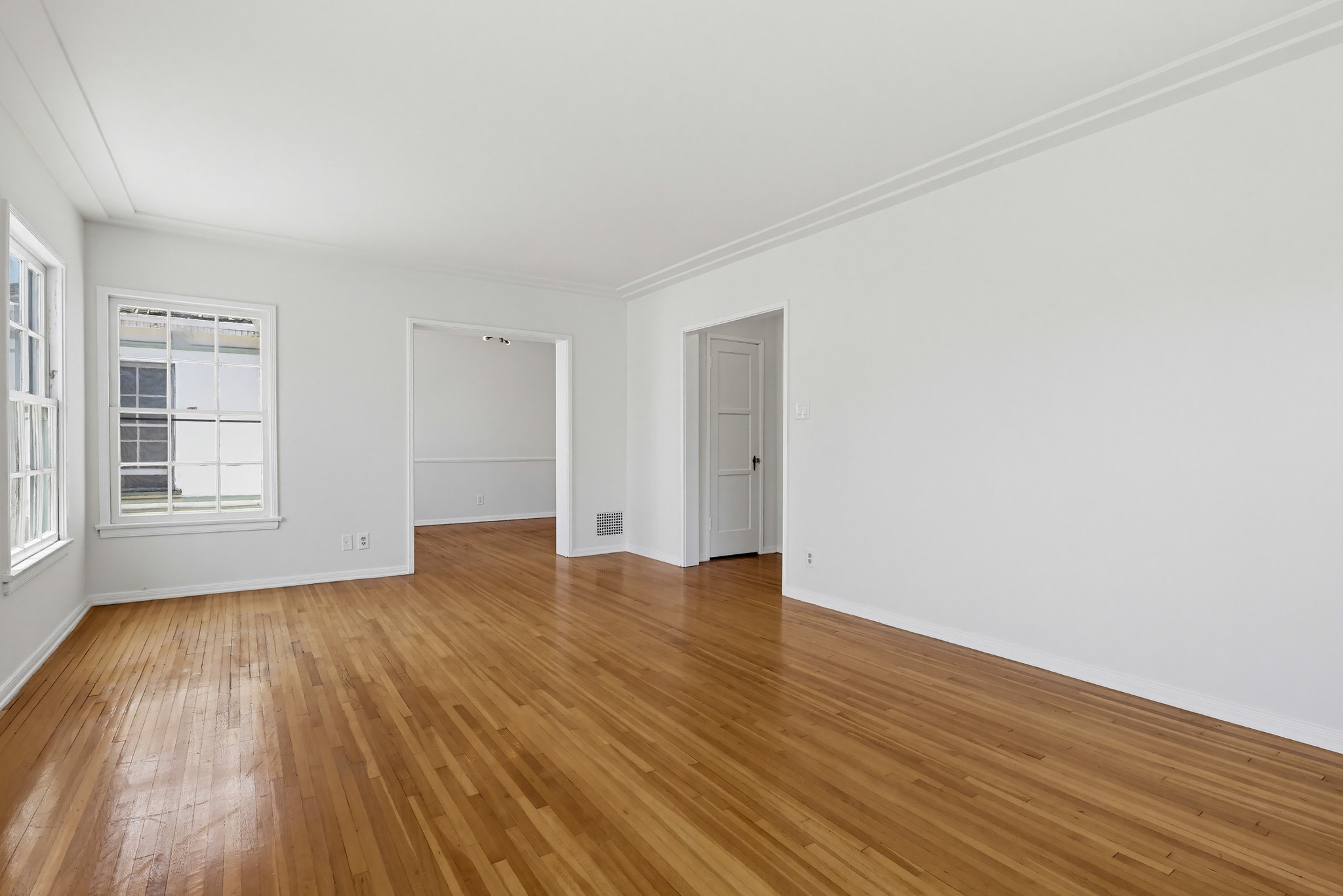 Virtual tour photo 15 of 56 for 455 Hayworth Ave