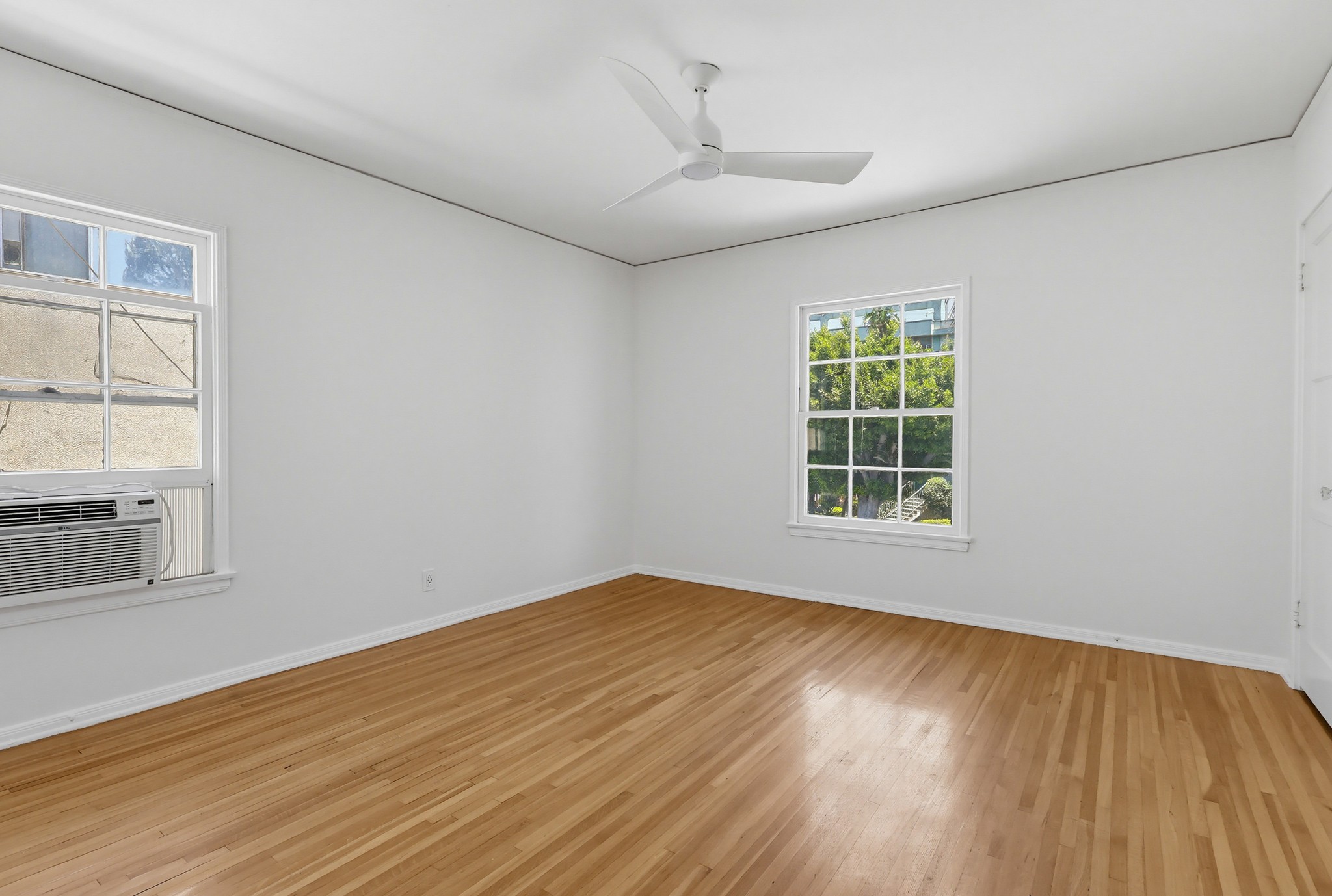 Virtual tour photo 38 of 56 for 455 Hayworth Ave