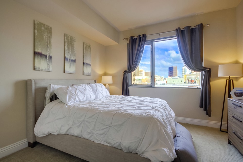 Virtual tour photo 17 of 32 for 455 Island Avenue San Diego