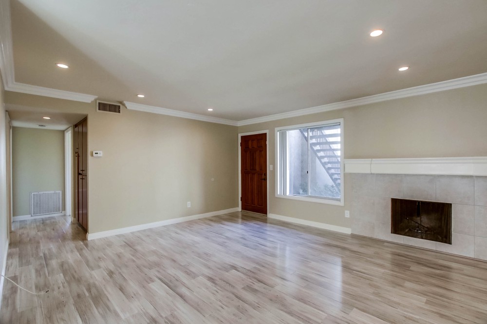 Virtual tour photo 10 of 30 for 4550 Glacier Ave