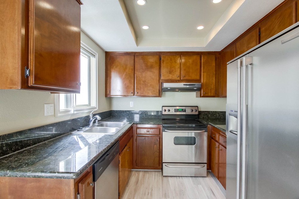 Virtual tour photo 16 of 30 for 4550 Glacier Ave