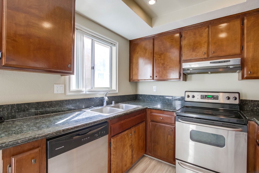 Virtual tour photo 17 of 30 for 4550 Glacier Ave
