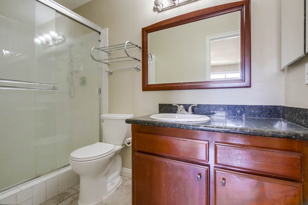 Virtual tour photo 23 of 30 for 4550 Glacier Ave