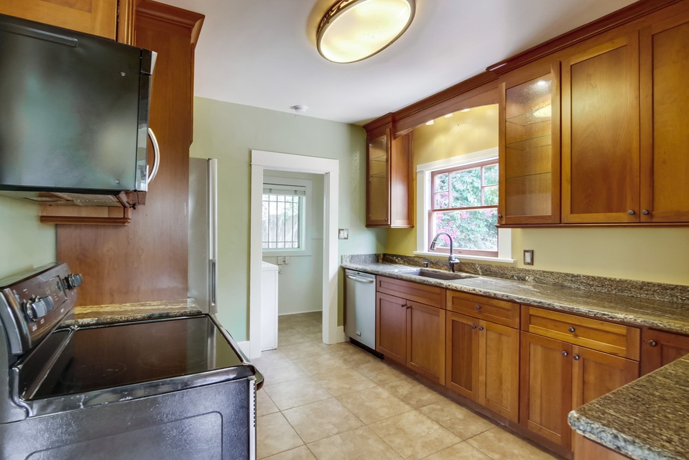 Virtual tour photo 22 of 62 for 4551 Terrace Dr
