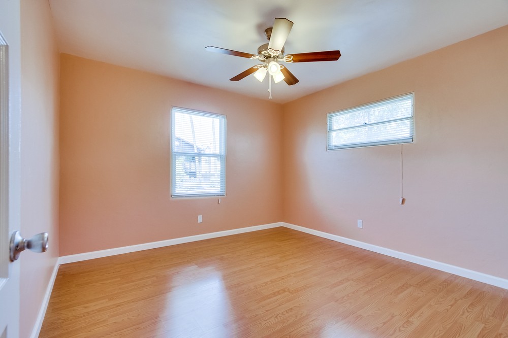 Virtual tour photo 23 of 24 for 4555 50th Street