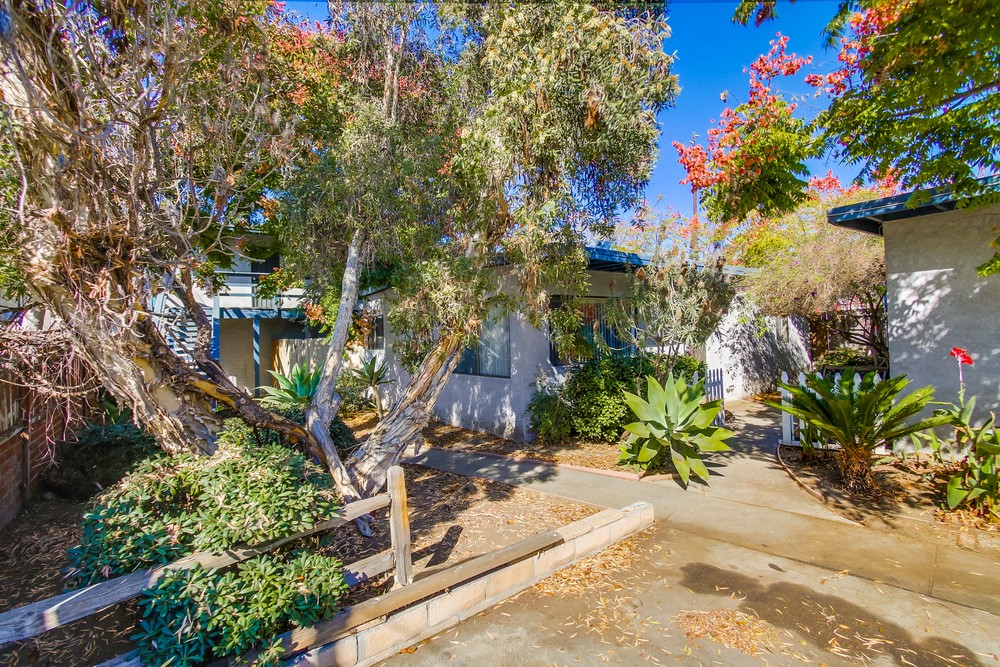 Virtual tour photo 7 of 48 for 4556 Bond St