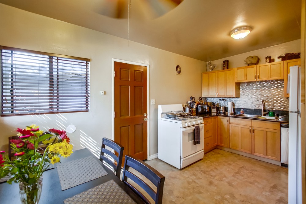 Virtual tour photo 17 of 48 for 4556 Bond St