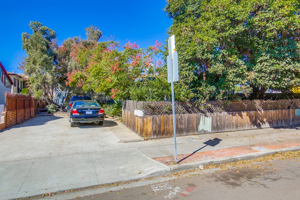 Virtual tour photo 41 of 48 for 4556 Bond St