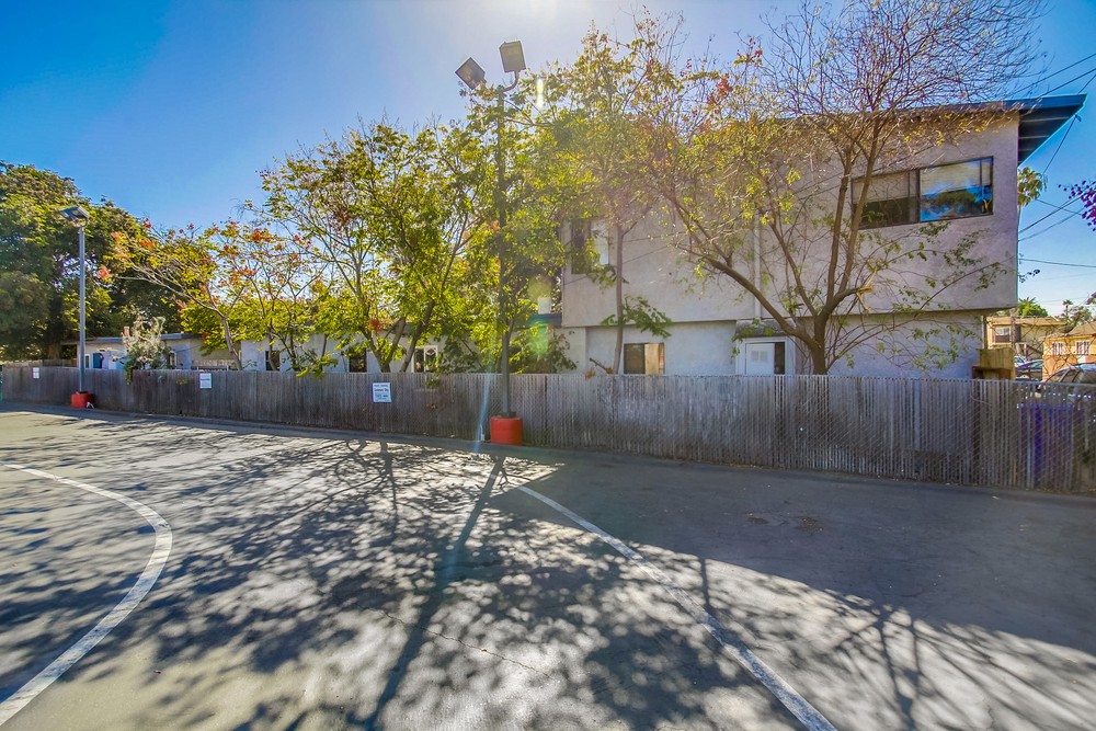 Virtual tour photo 45 of 48 for 4556 Bond St