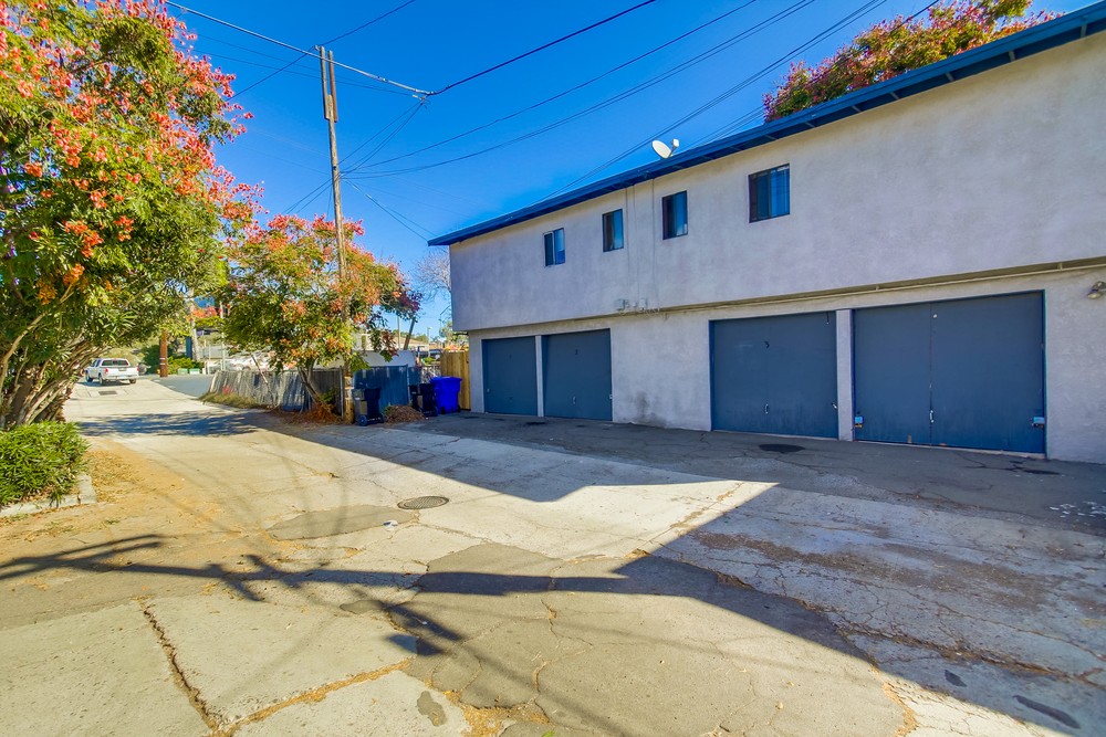 Virtual tour photo 49 of 48 for 4556 Bond St