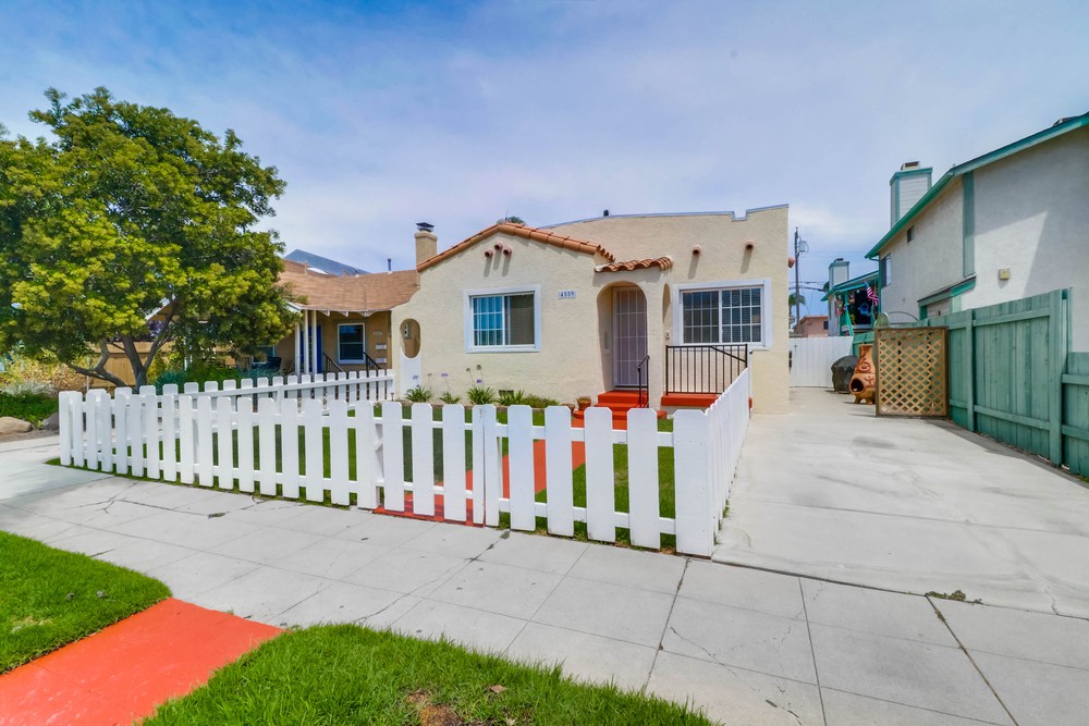 Virtual tour photo 1 of 81 for 4557 Oregon St