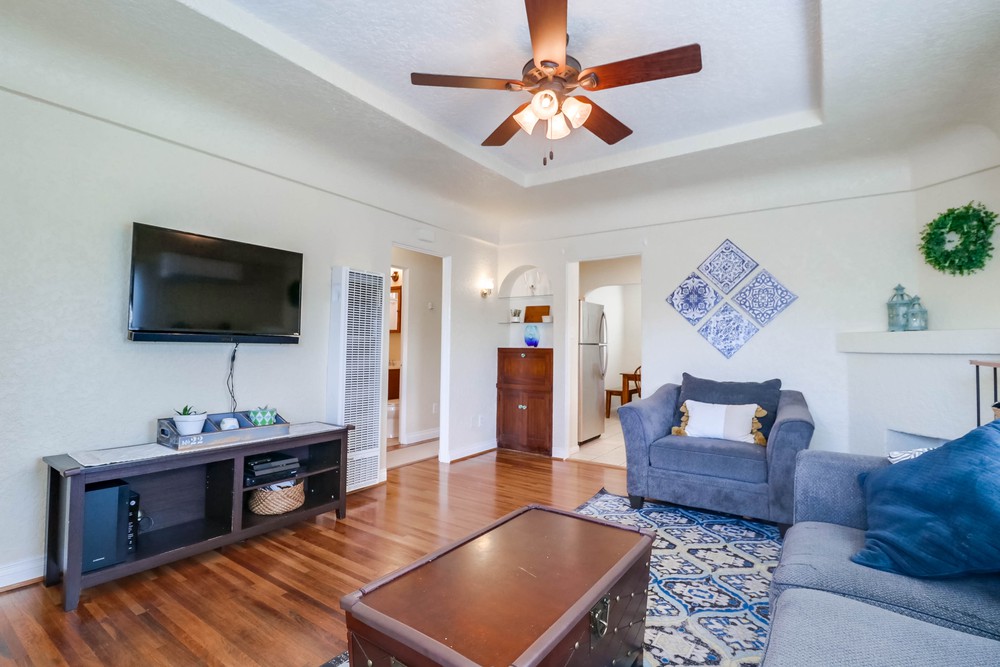 Virtual tour photo 7 of 81 for 4557 Oregon St