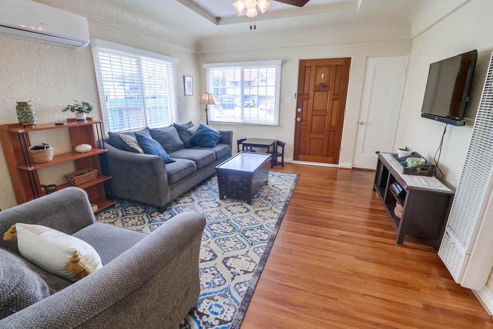 Virtual tour photo 11 of 81 for 4557 Oregon St