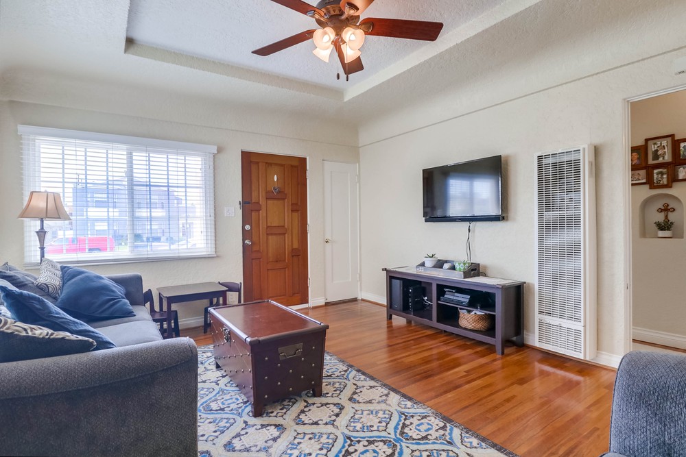 Virtual tour photo 13 of 81 for 4557 Oregon St