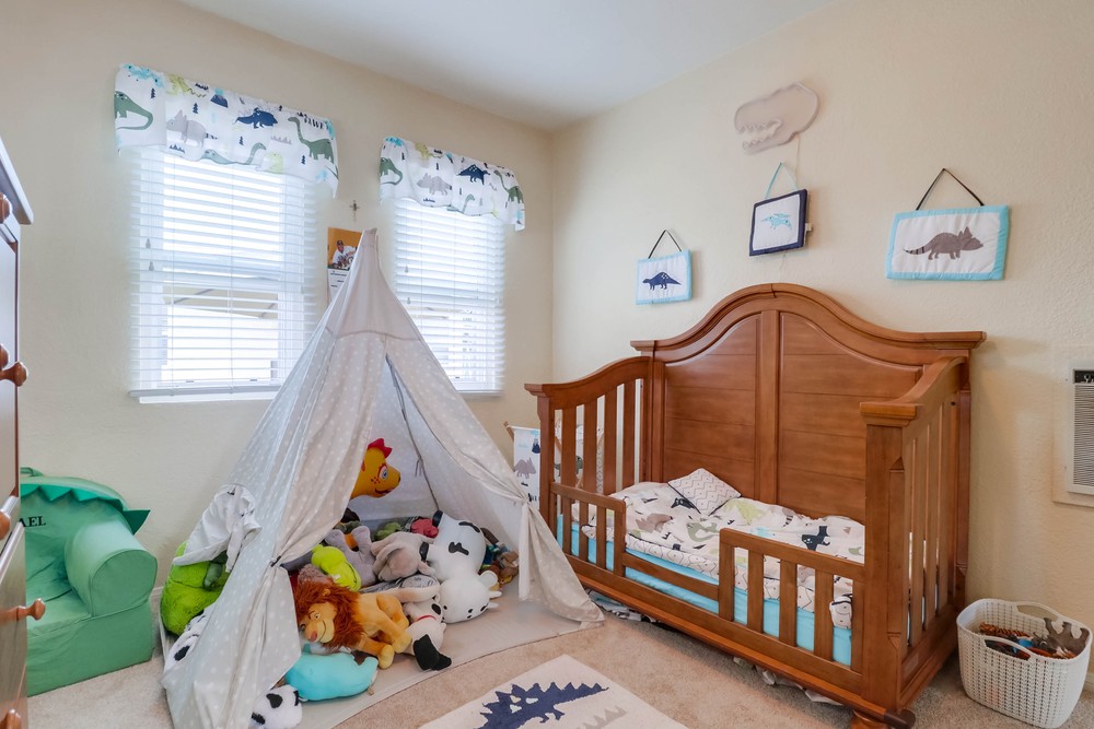 Virtual tour photo 23 of 81 for 4557 Oregon St