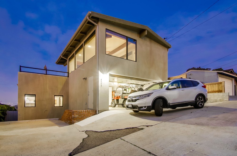 Virtual tour photo 1 of 89 for 4557 Santa Cruz Ave