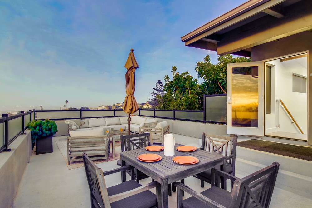 Virtual tour photo 49 of 89 for 4557 Santa Cruz Ave