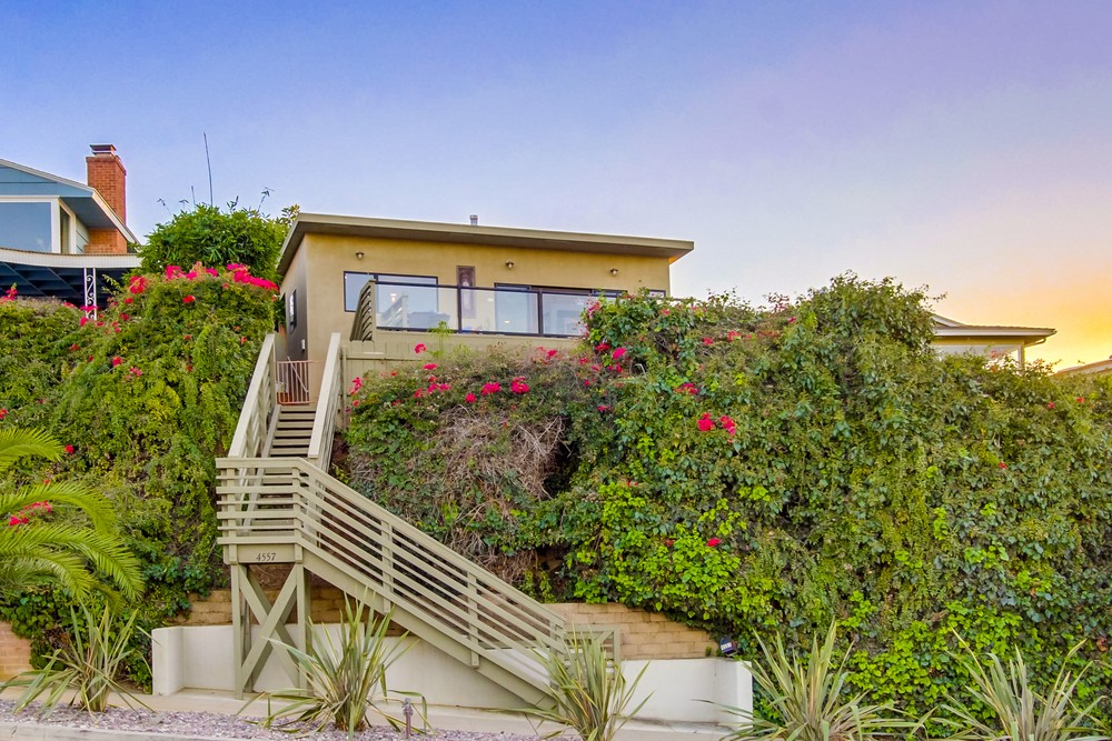 Virtual tour photo 3 of 68 for 4557 Santa Cruz Ave