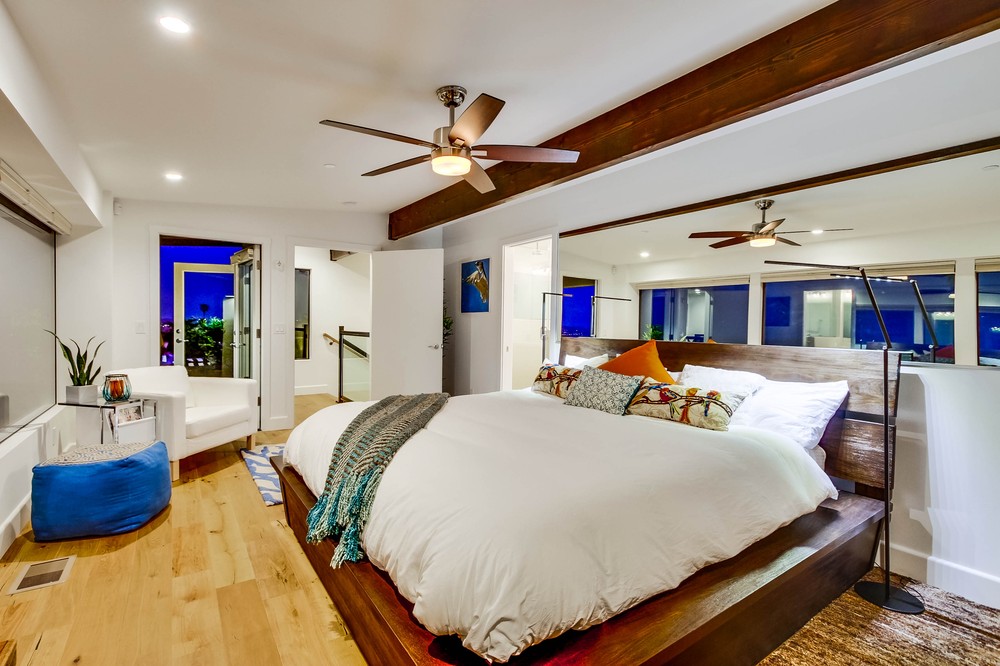 Virtual tour photo 33 of 98 for 4557 Santa Cruz Avenue
