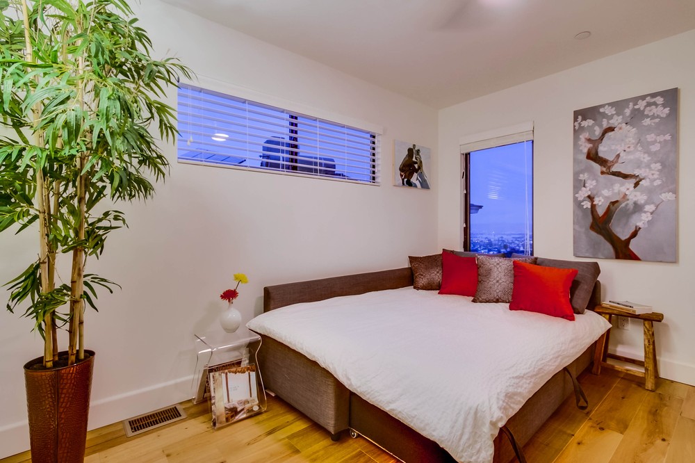 Virtual tour photo 38 of 98 for 4557 Santa Cruz Avenue