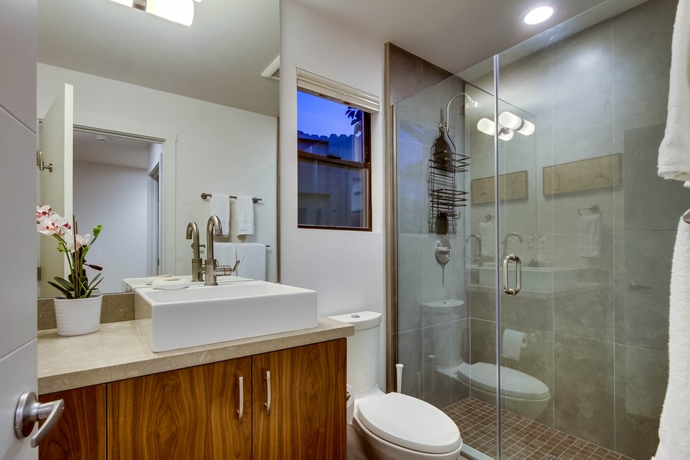 Virtual tour photo 39 of 98 for 4557 Santa Cruz Avenue