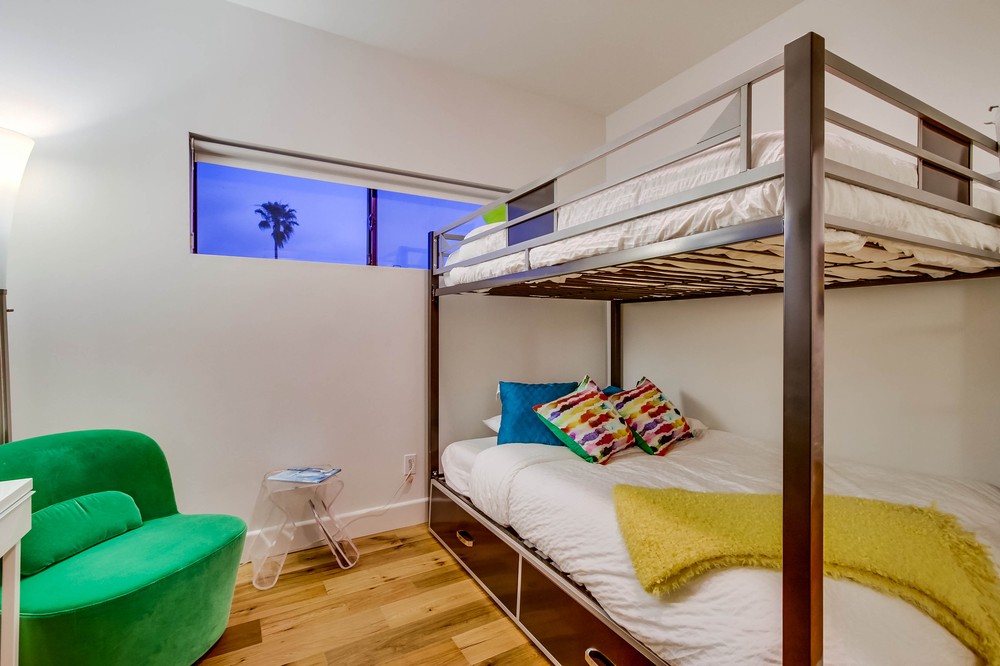 Virtual tour photo 43 of 98 for 4557 Santa Cruz Avenue
