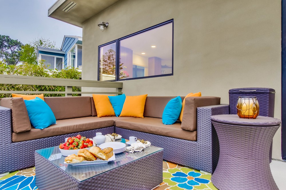 Virtual tour photo 55 of 98 for 4557 Santa Cruz Avenue