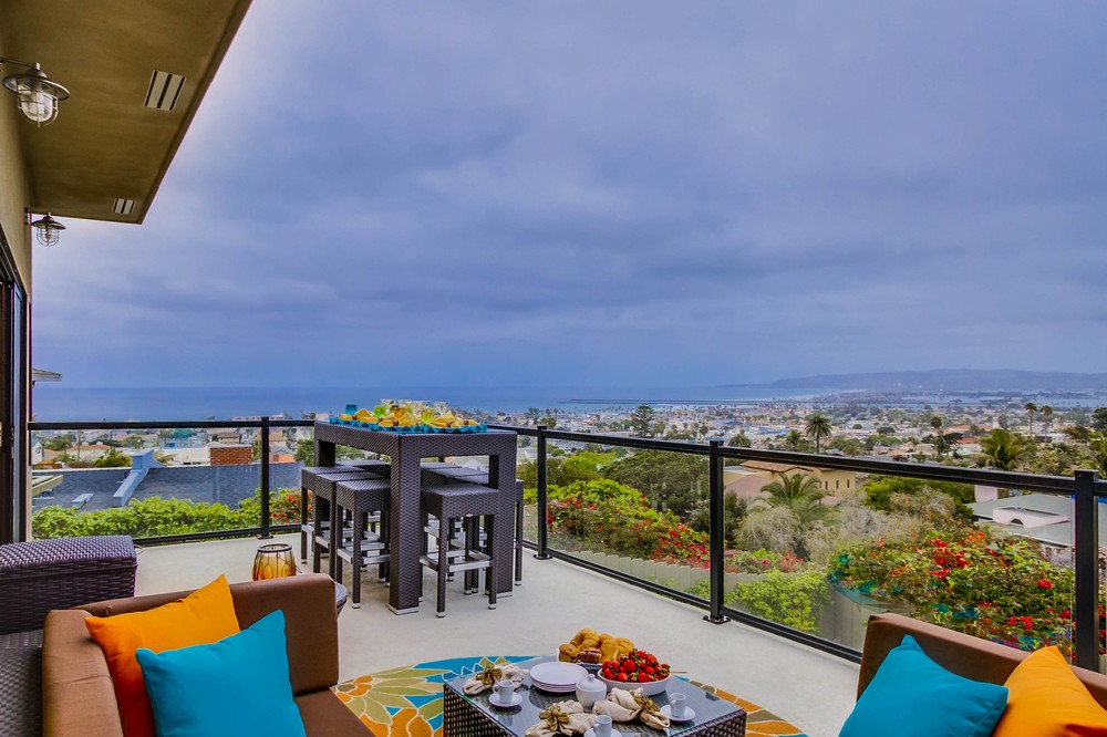 Virtual tour photo 56 of 98 for 4557 Santa Cruz Avenue