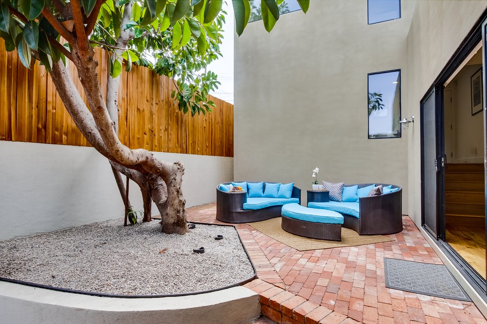 Virtual tour photo 73 of 98 for 4557 Santa Cruz Avenue