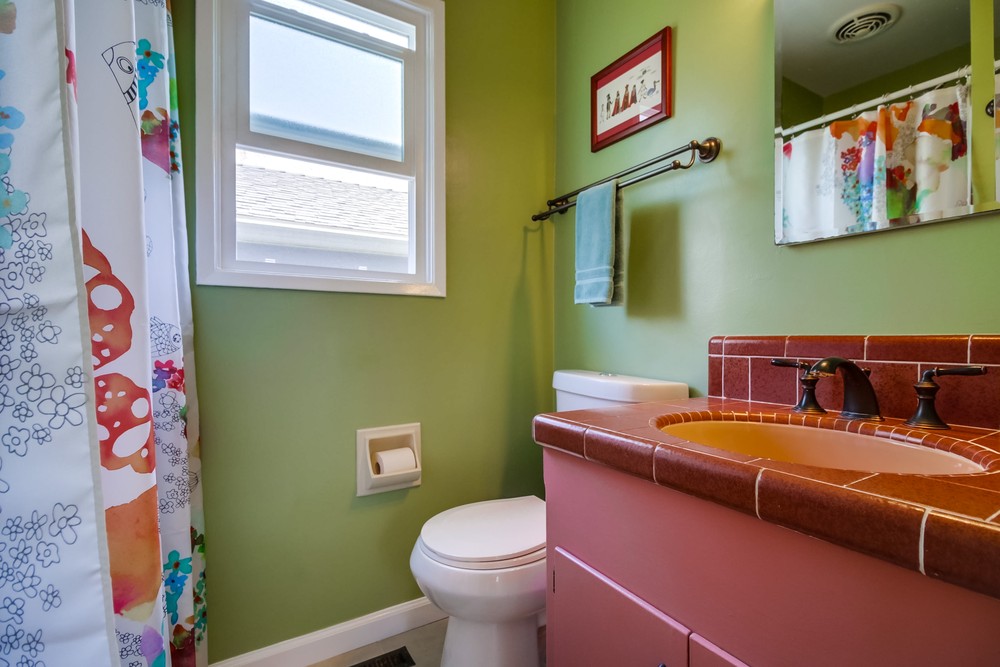 Virtual tour photo 20 of 30 for 4559 Narragansett Ave