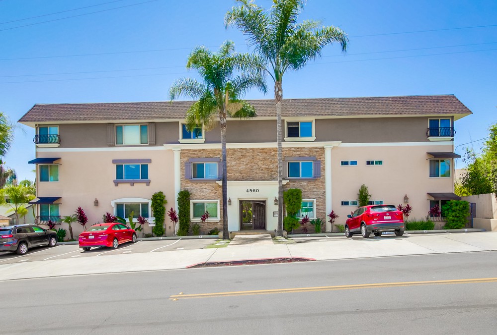 Virtual tour photo 1 of 39 for 4560 60th St Unit 12