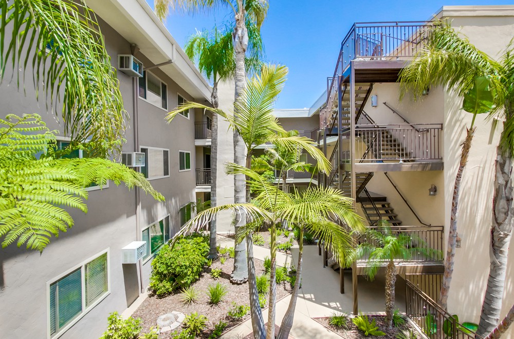 Virtual tour photo 11 of 39 for 4560 60th St Unit 12