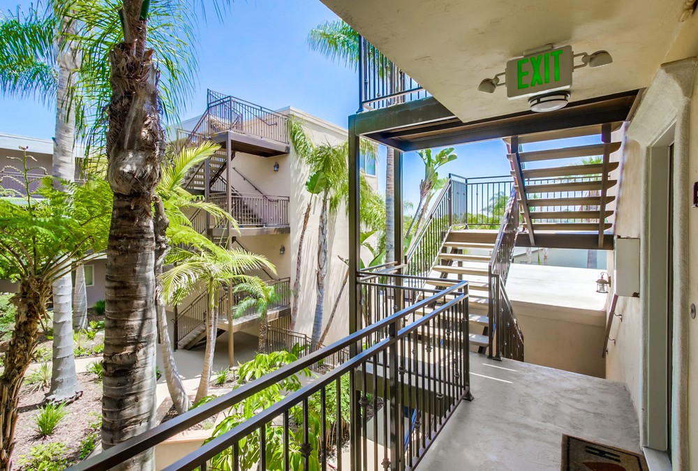 Virtual tour photo 12 of 39 for 4560 60th St Unit 12