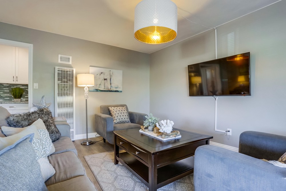 Virtual tour photo 10 of 31 for 4562 62nd St