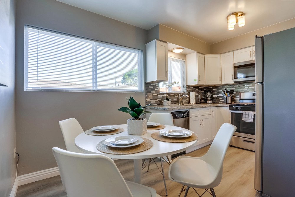 Virtual tour photo 15 of 31 for 4562 62nd St