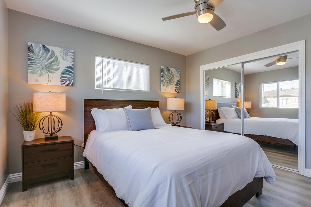 Virtual tour photo 24 of 31 for 4562 62nd St