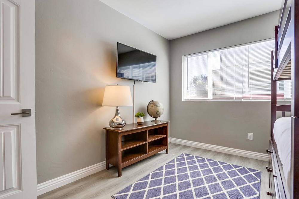 Virtual tour photo 29 of 31 for 4562 62nd St