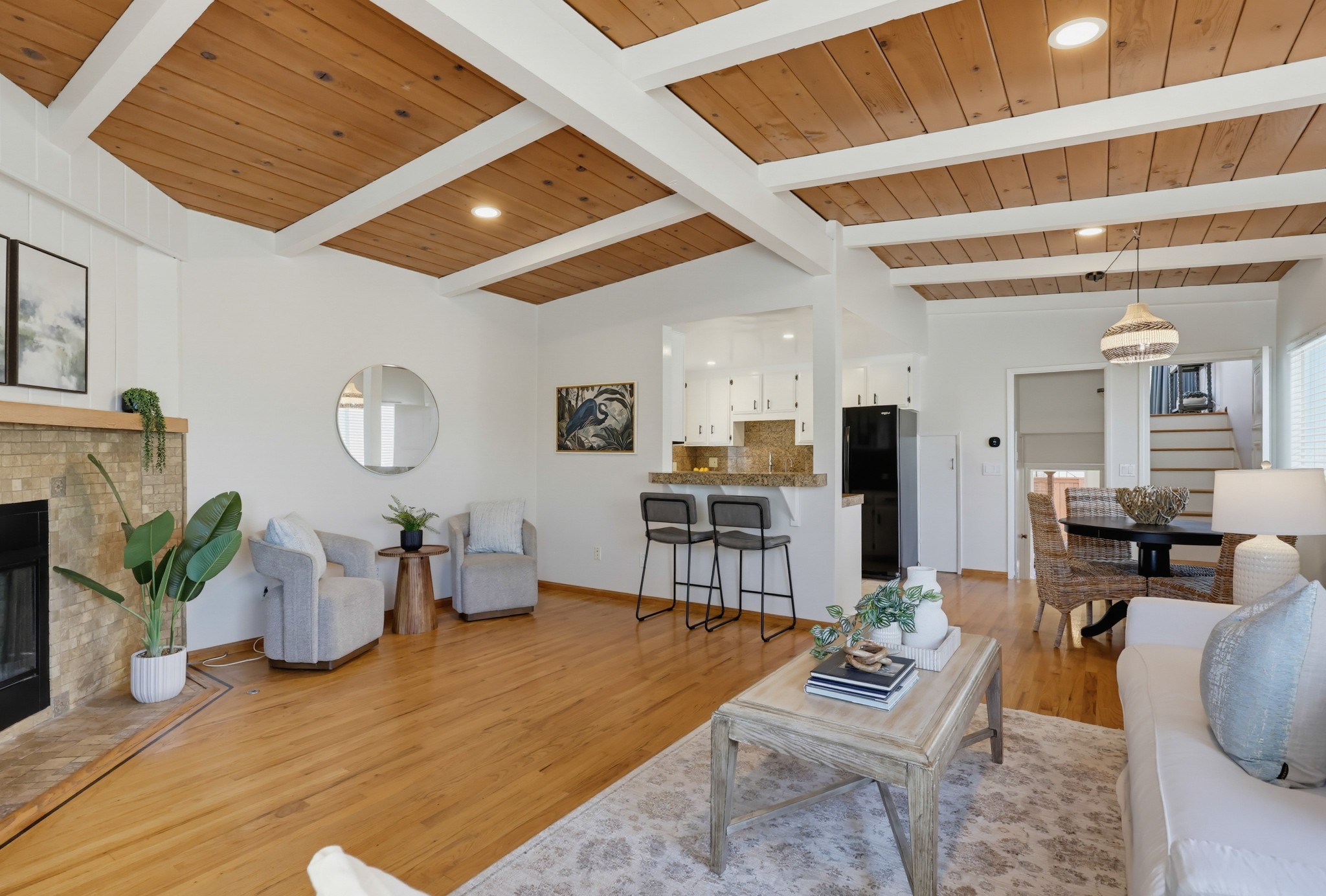 Virtual tour photo 15 of 84 for 4563 Narragansett Ave