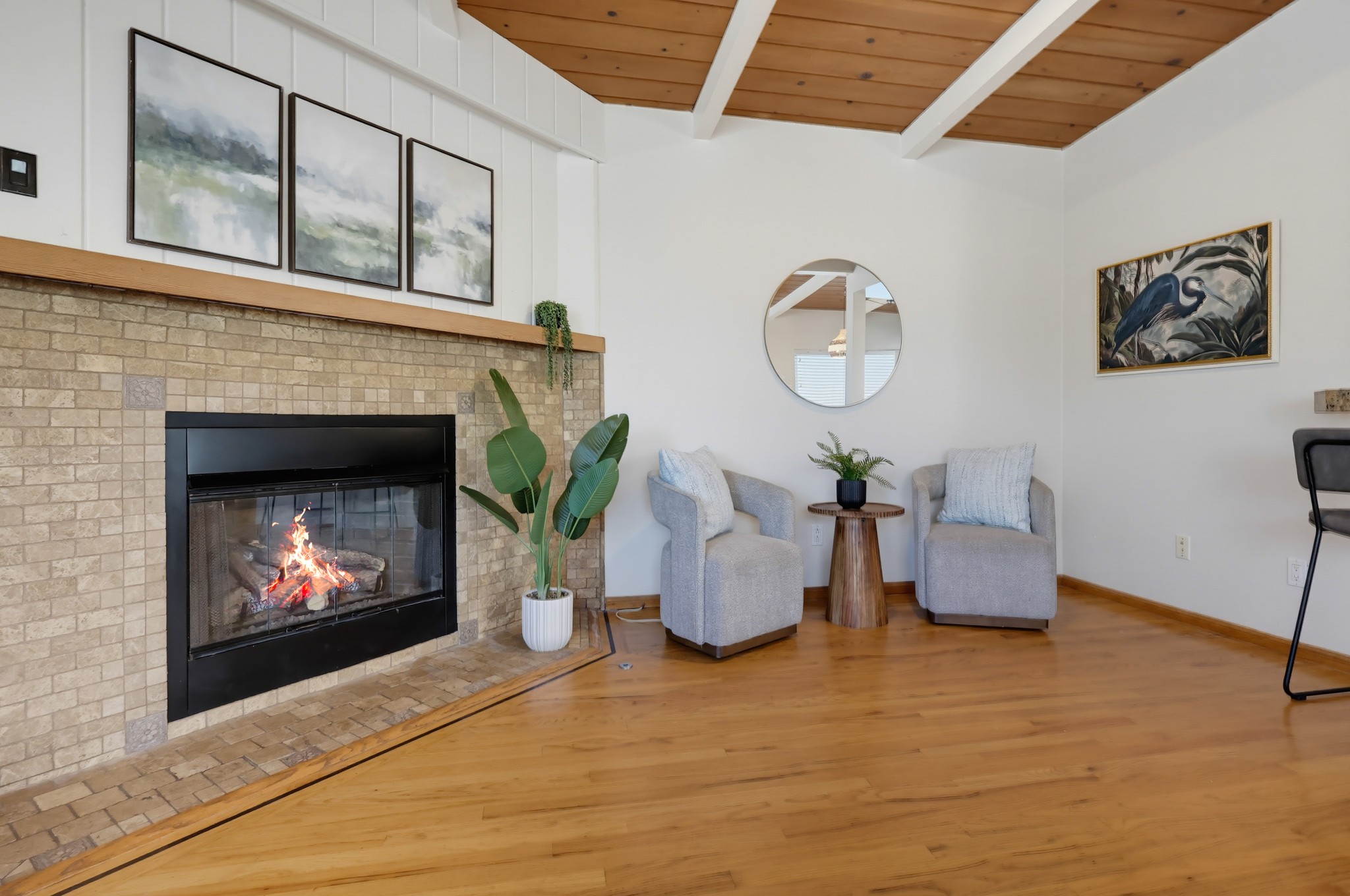 Virtual tour photo 17 of 84 for 4563 Narragansett Ave