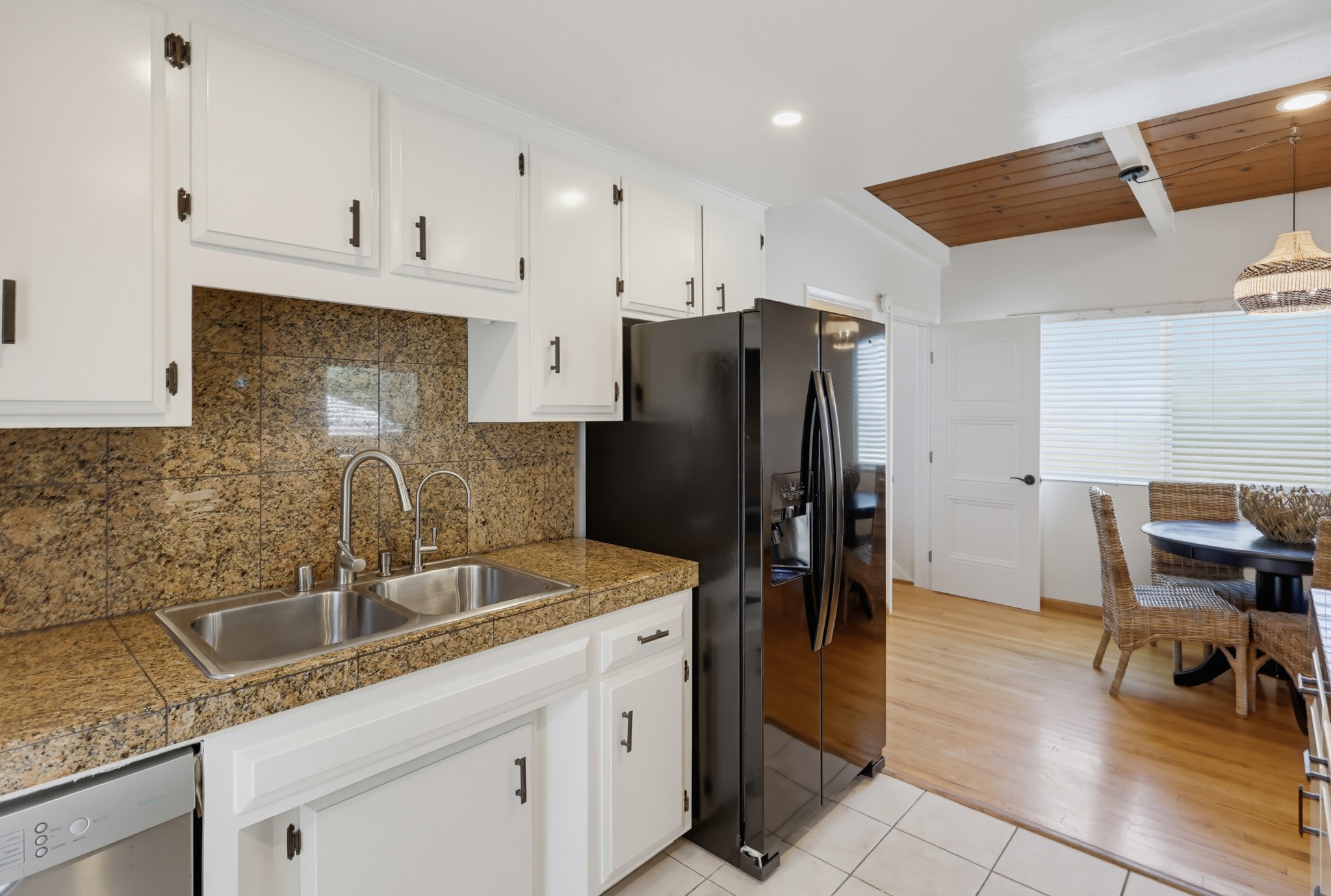 Virtual tour photo 23 of 84 for 4563 Narragansett Ave