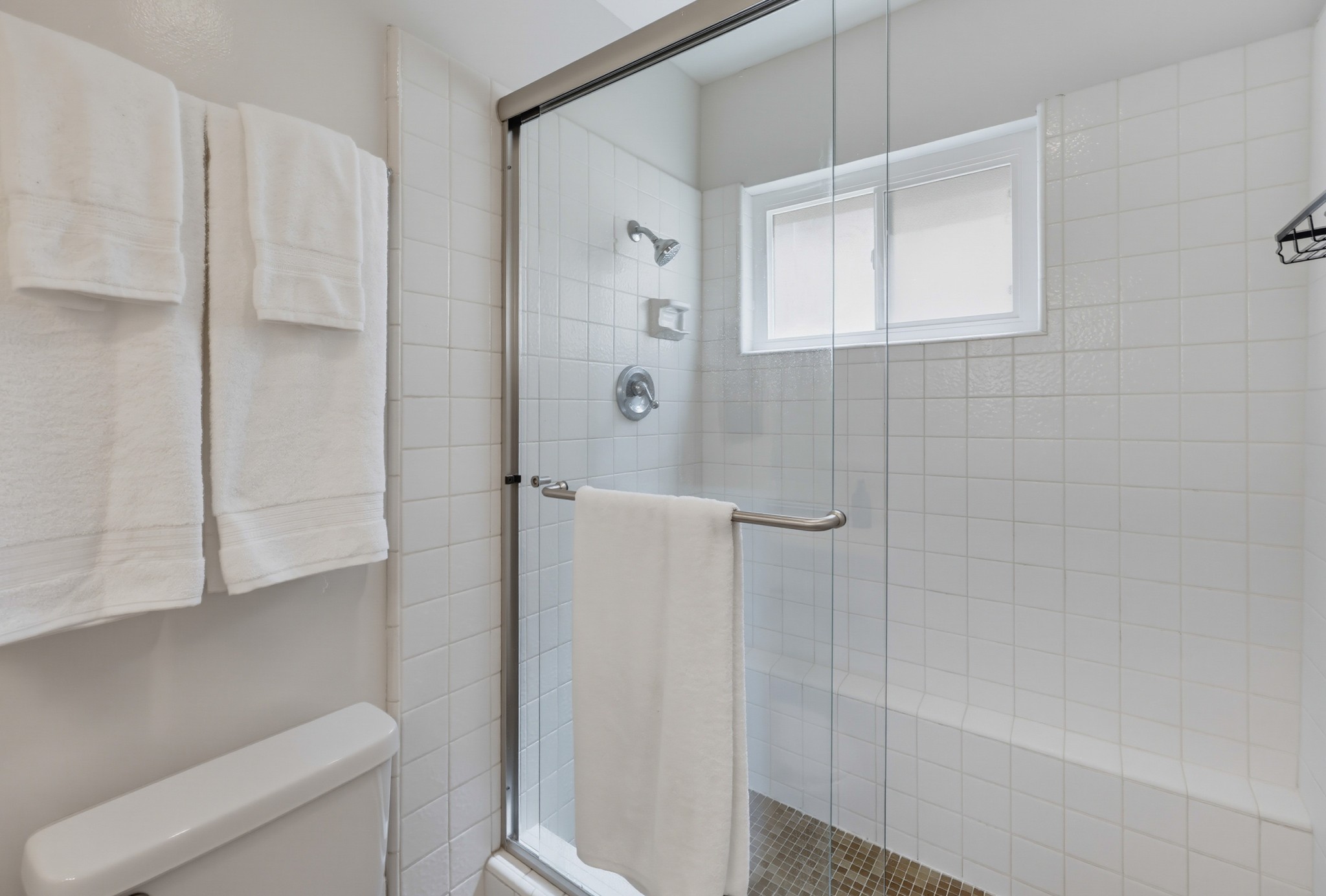 Virtual tour photo 32 of 84 for 4563 Narragansett Ave