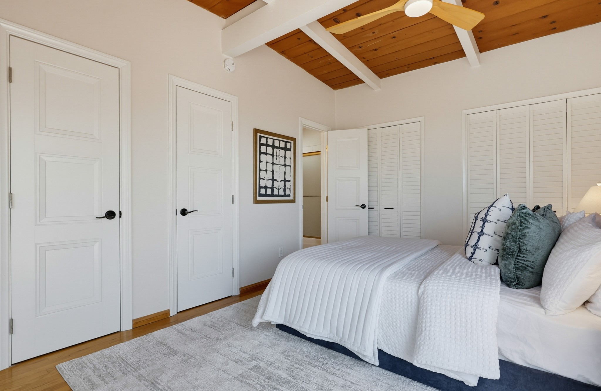 Virtual tour photo 36 of 84 for 4563 Narragansett Ave