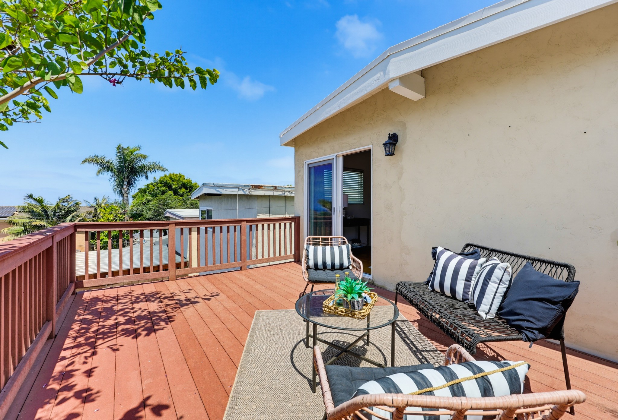 Virtual tour photo 42 of 84 for 4563 Narragansett Ave