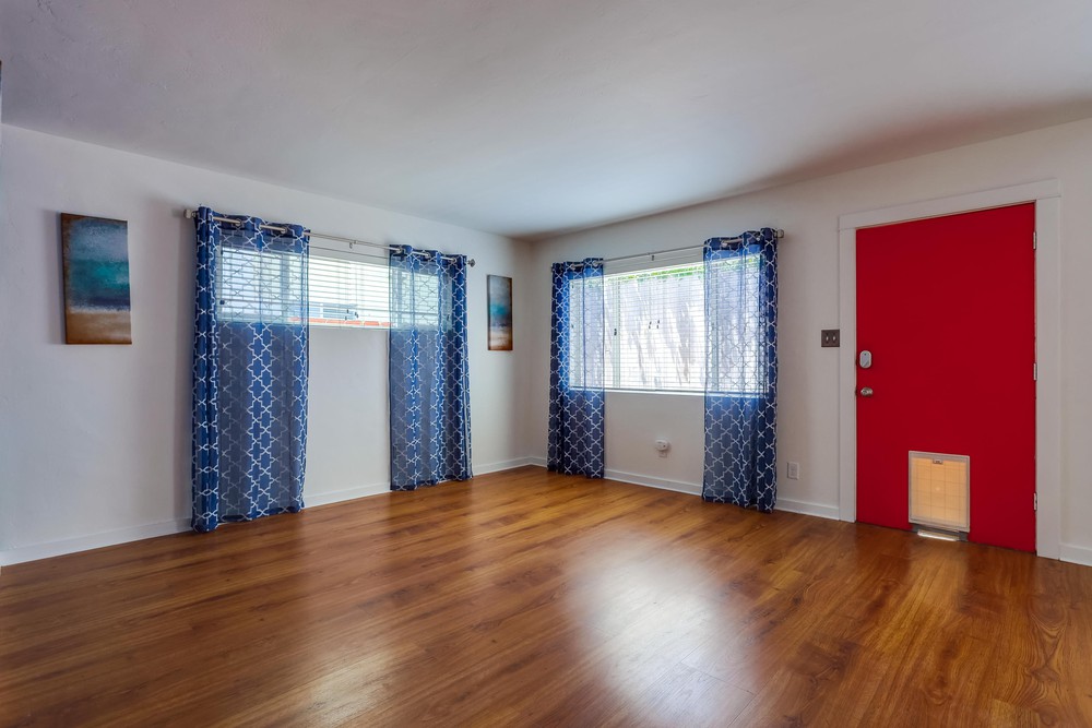 Virtual tour photo 6 of 17 for 4565 Florida St