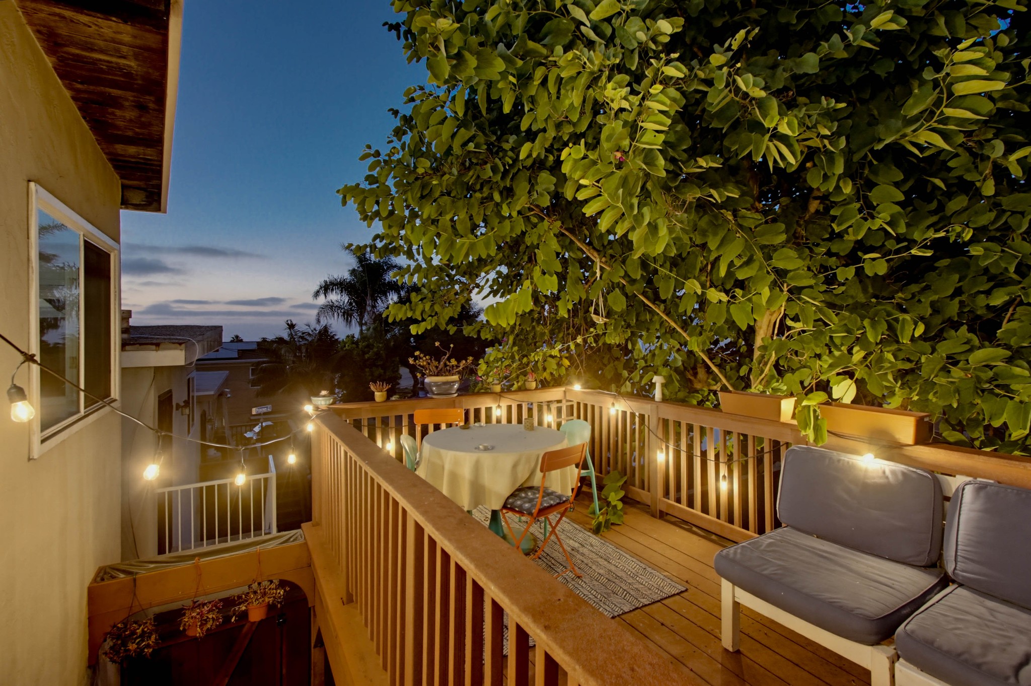 Virtual tour photo 5 of 61 for 4565 Narragansett Ave