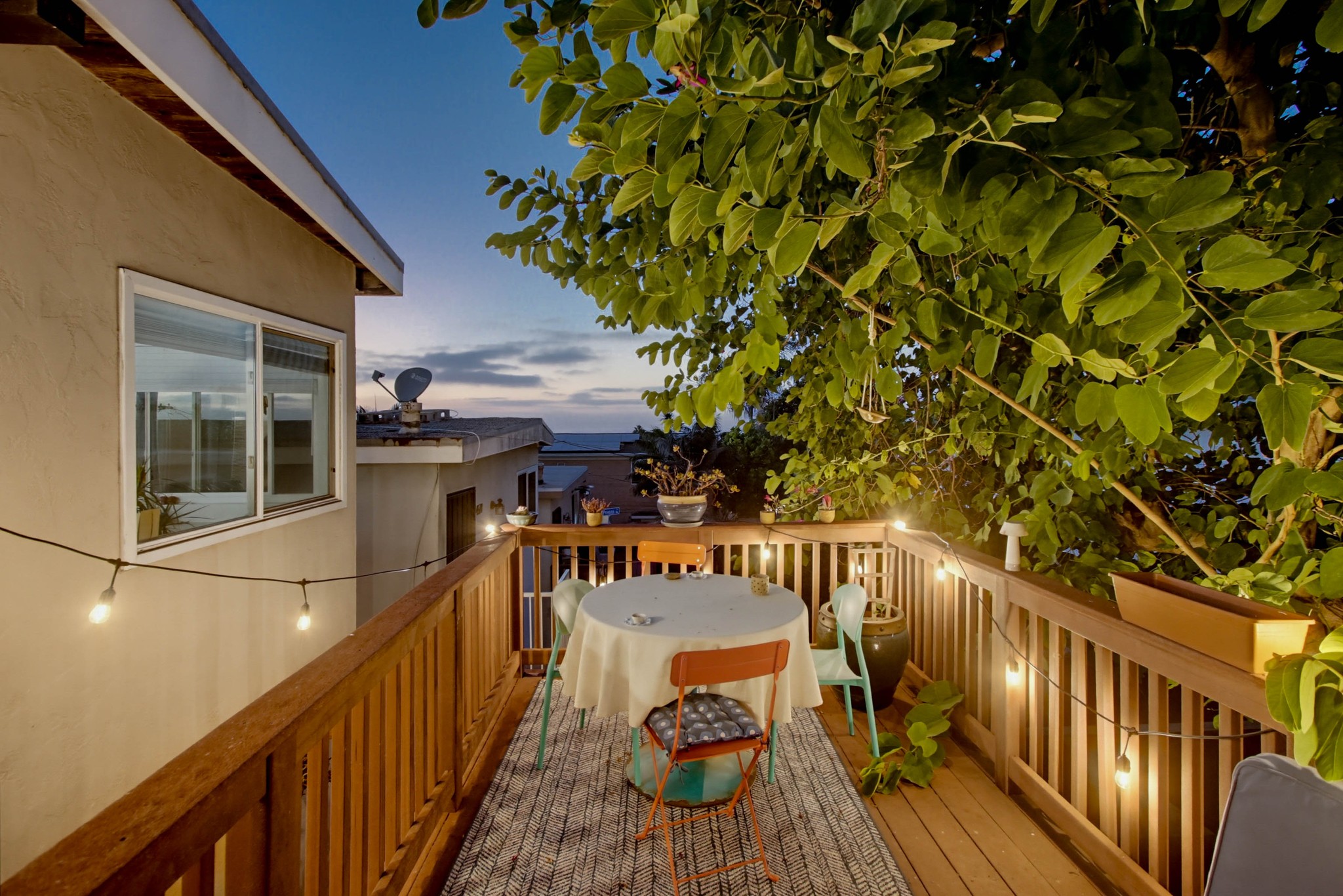 Virtual tour photo 7 of 61 for 4565 Narragansett Ave