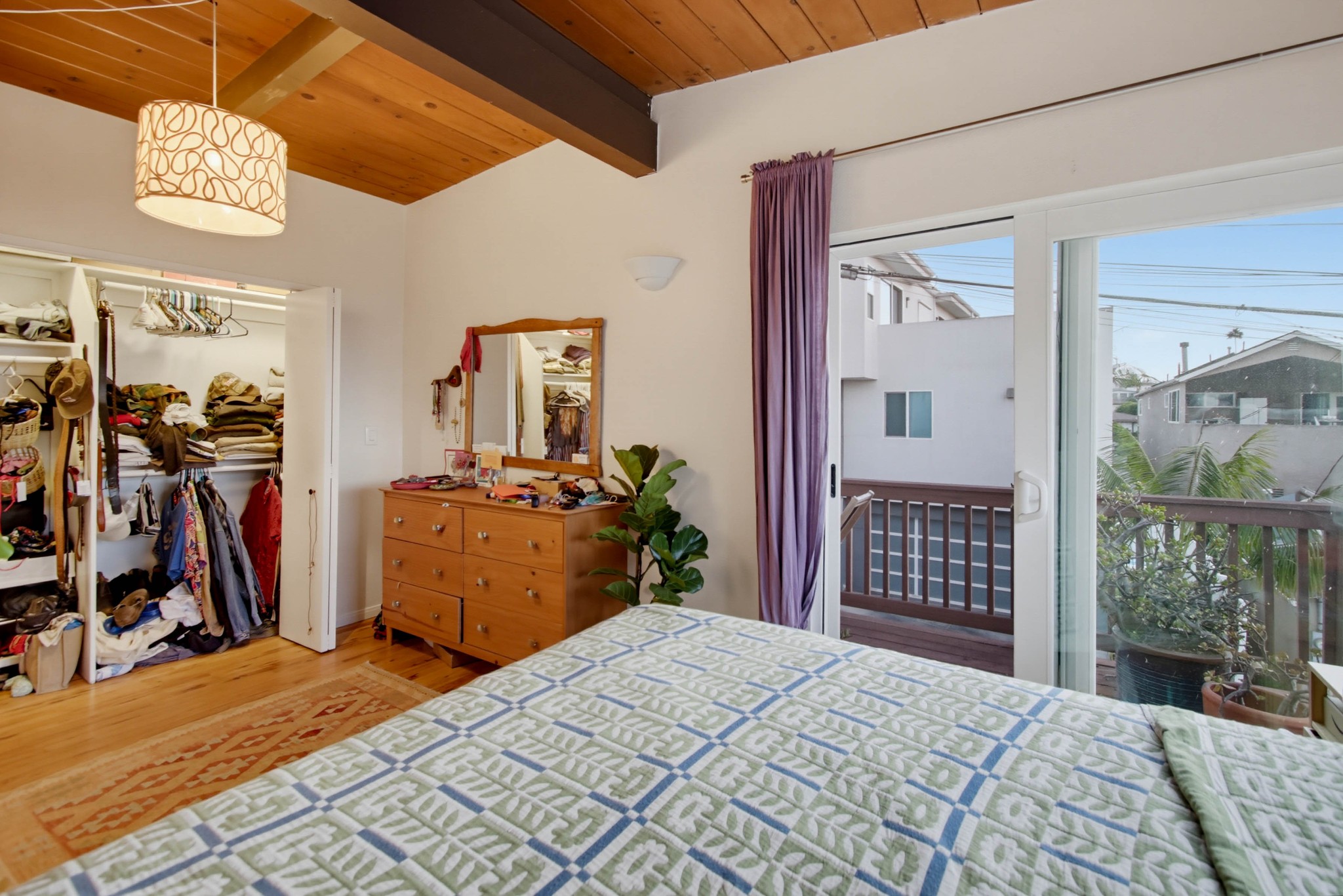 Virtual tour photo 26 of 61 for 4565 Narragansett Ave